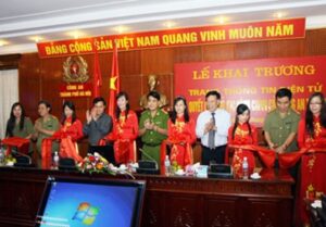 chon-qua-tang-nhan-dip-khai-truong-khanh-thanh