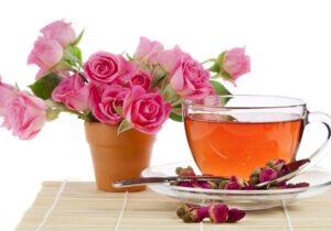 Hoa hồng ngoài công dụng trưng bày làm đẹp nhà cửa còn có thể chữa bệnh