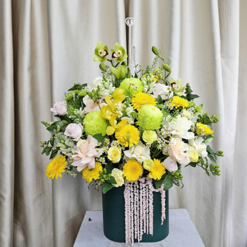 Shop hoa tươi Nguyễn Hữu Thọ quận 7 cam kết sử dụng hoa tươi mới mỗi ngày, đảm bảo độ bền lâu và vẻ đẹp tự nhiên cho từng bó hoa.